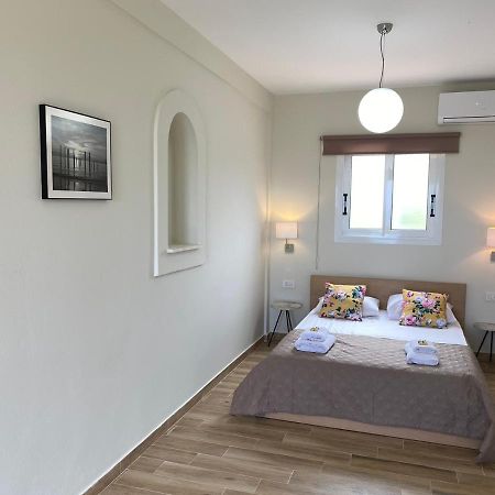 Porto Giardino Apartments Kypseli Exteriör bild