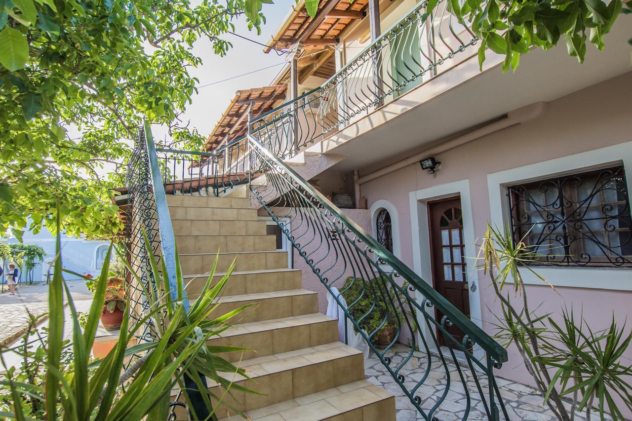 Porto Giardino Apartments Kypseli Exteriör bild