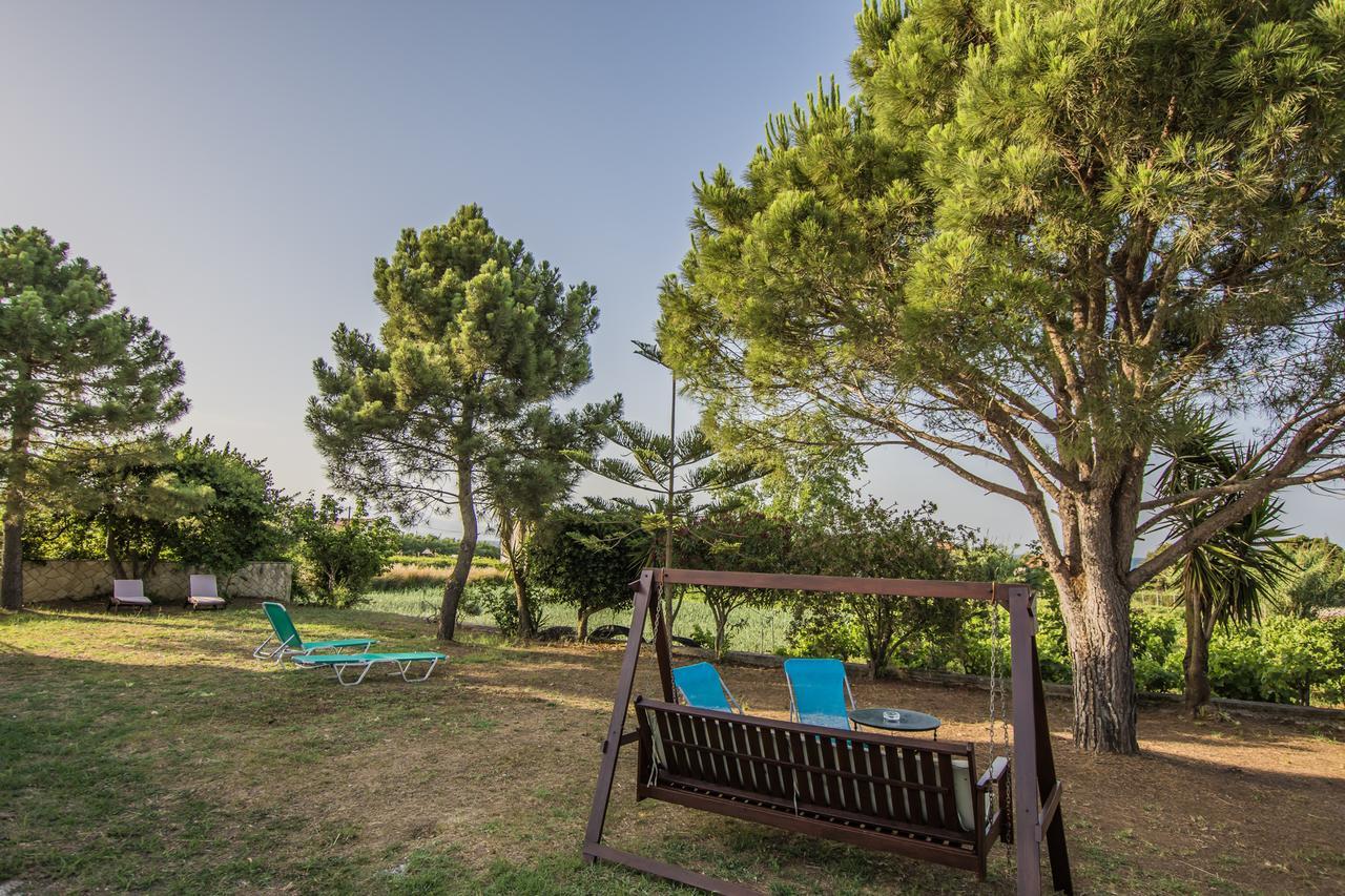 Porto Giardino Apartments Kypseli Exteriör bild
